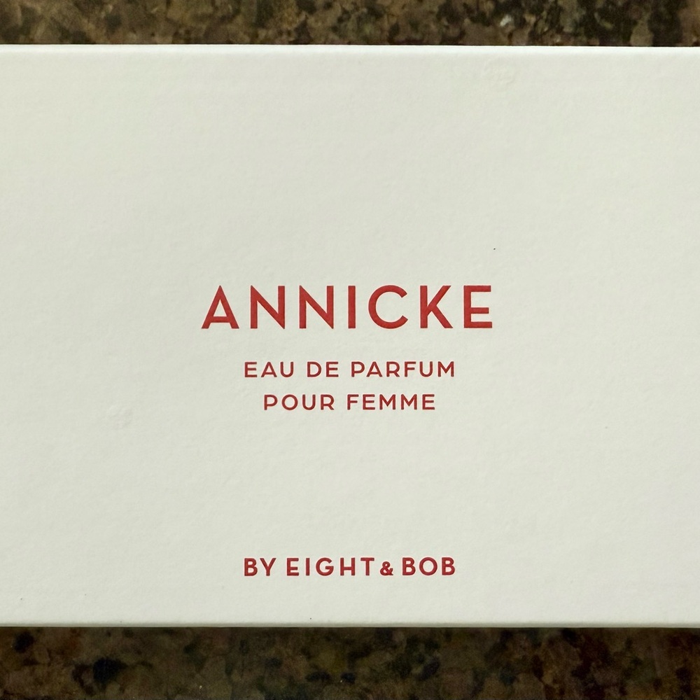 Annicke by Eight & Bob perfume sample set